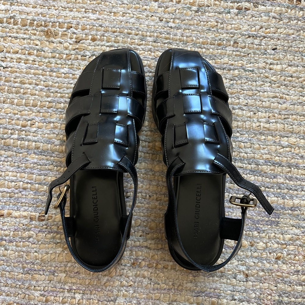 Mari Giudicelli Cae Black Fisherman Sandals 38